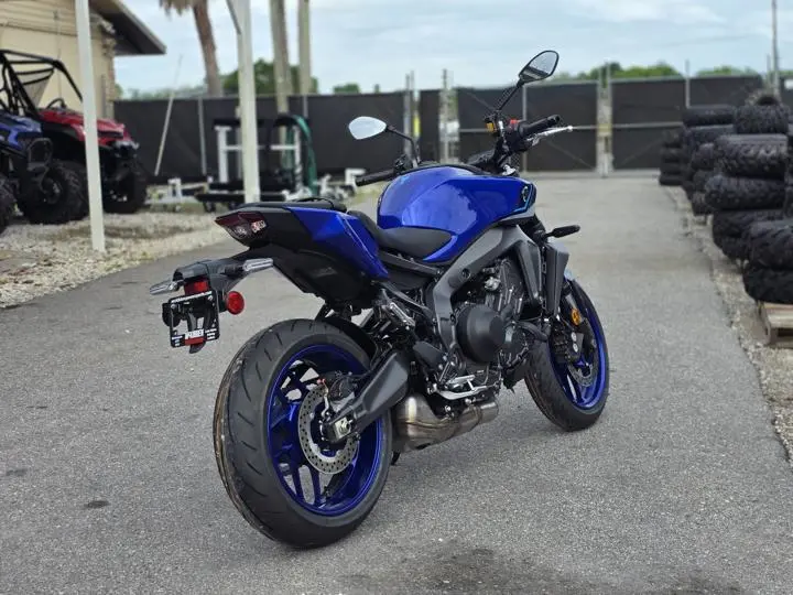 2025 Yamaha Mt-09 - Photo 9