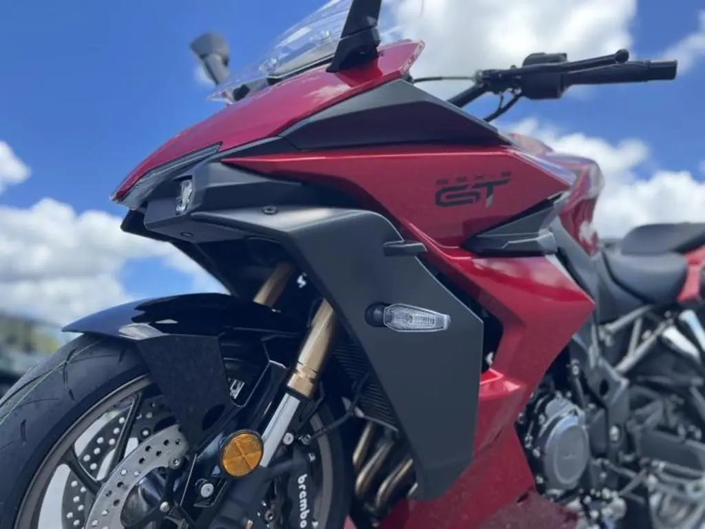 2024 Suzuki GSX-S1000GT Plus - Photo 4