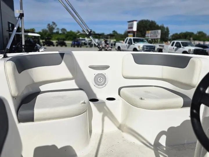 2020 Bayliner Element E16 - Photo 14