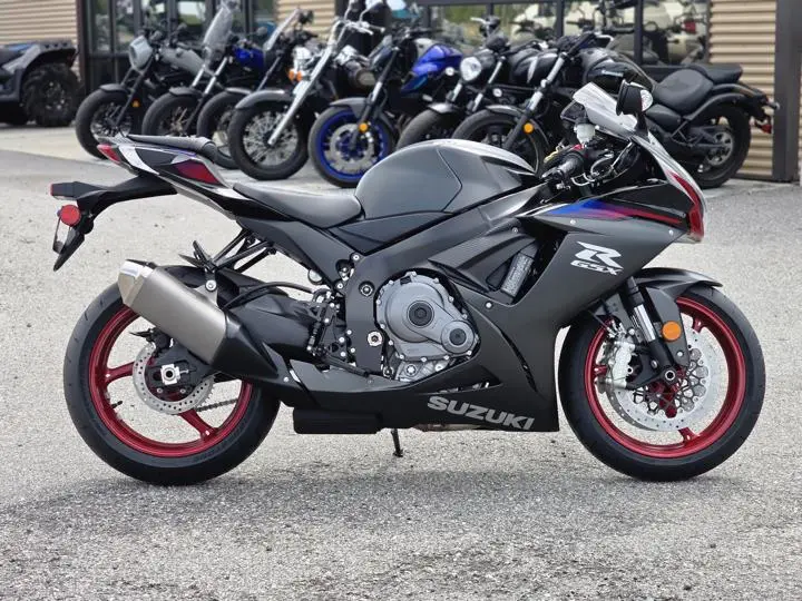 2026 Suzuki Gsx-R 600 - Photo 13