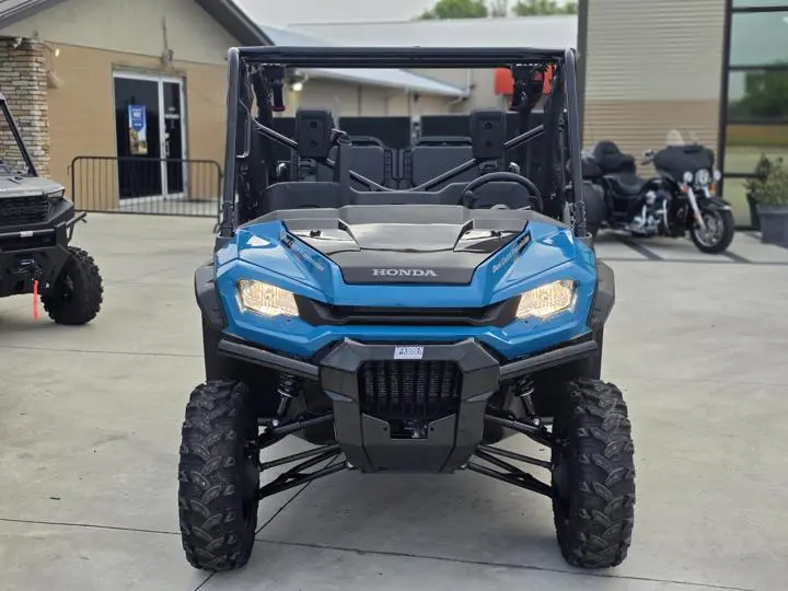 2025 Honda® Pioneer 1000-5 Deluxe - Photo 11