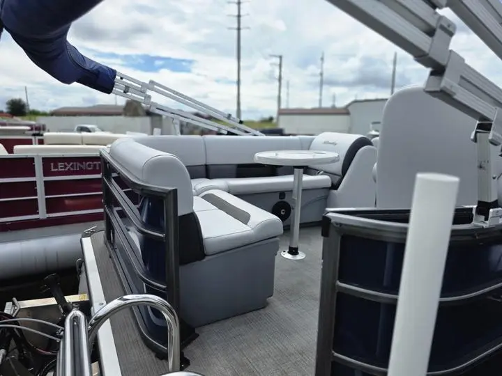 2024 Bentley Pontoons 16 LE - Photo 10