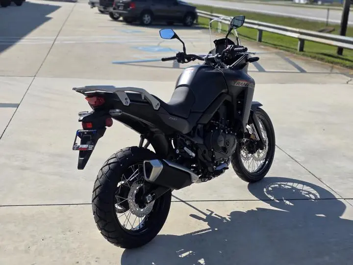 2025 Honda® Transalp - Photo 9