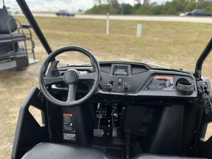 2025 Honda® Pioneer 520 - Photo 15