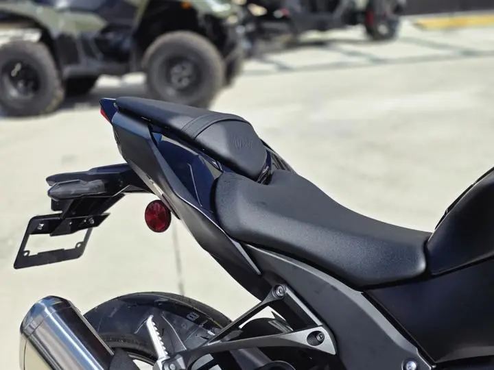 2025 Kawasaki Ninja Zx-10r - Photo 16