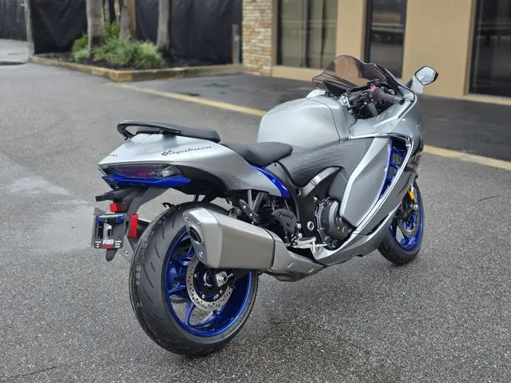 2025 Suzuki Hayabusa - Photo 10