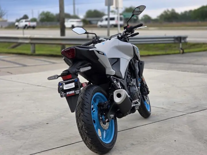 2025 Yamaha Mt-03 - Photo 9