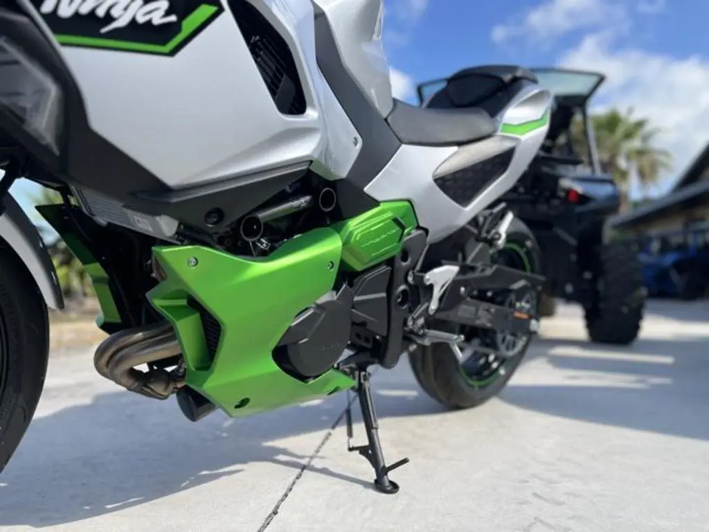 2024 Kawasaki Ninja 7 Hybrid ABS - Photo 7
