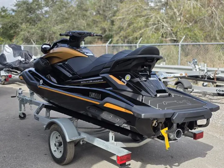 2025 Yamaha WaveRunners Fx Cruiser Ho w/ Audio - Photo 4