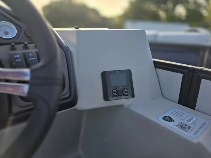 2025 Bentley Pontoons Legacy 203 Navigator Tritoon - Photo 20