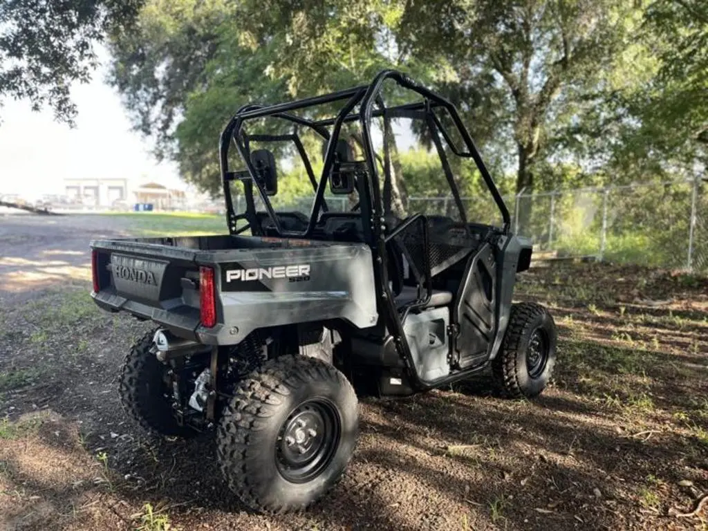 2025 Honda® Pioneer 520 - Photo 9