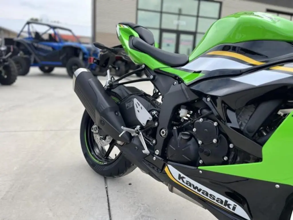 2025 Kawasaki Ninja ZX-6R ABS KRT Edition - Photo 12
