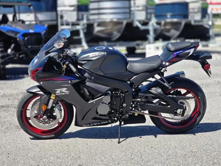 2026 Suzuki Gsx-R750 - Photo 7
