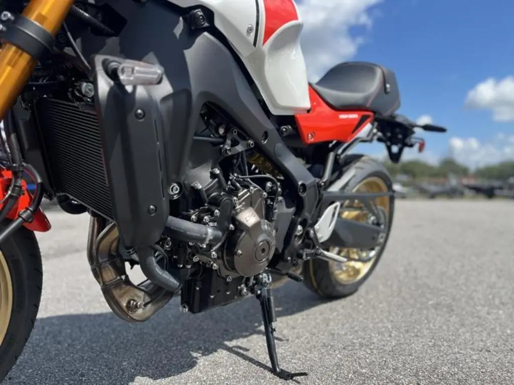 2024 Yamaha XSR900 - Photo 5