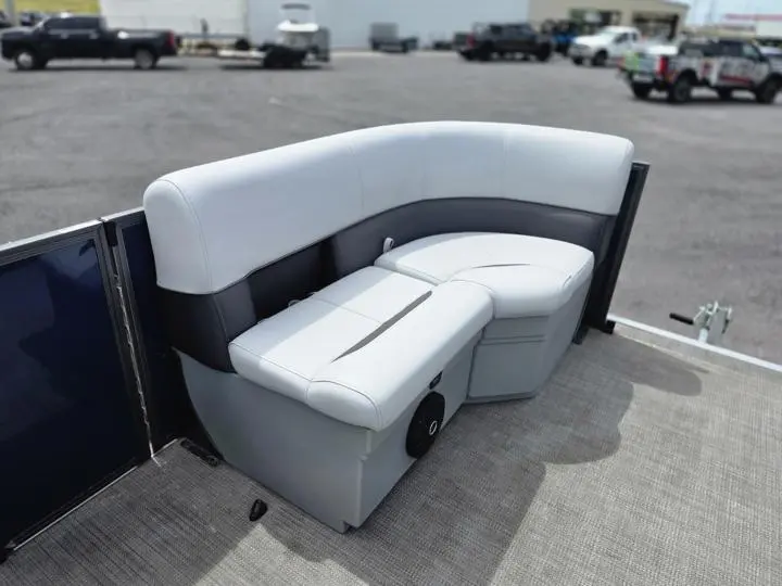 2024 Bentley Pontoons 16 LE - Photo 15