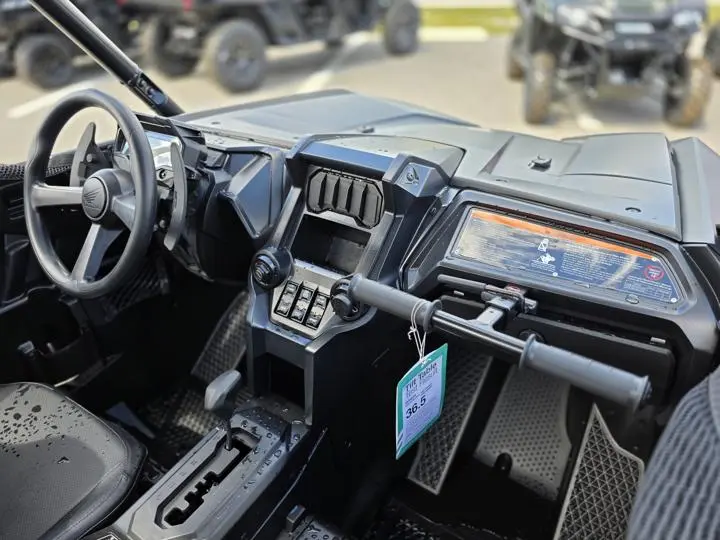 2025 Honda® Talon 1000x - Photo 13
