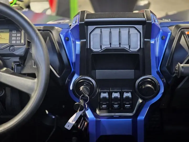 2025 Honda® Talon 1000x Fox Live Valve - Photo 17