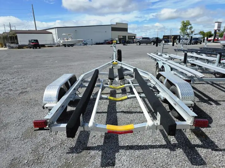 2024 Continental Trailers Center Console 20-22 Ft - Photo 5