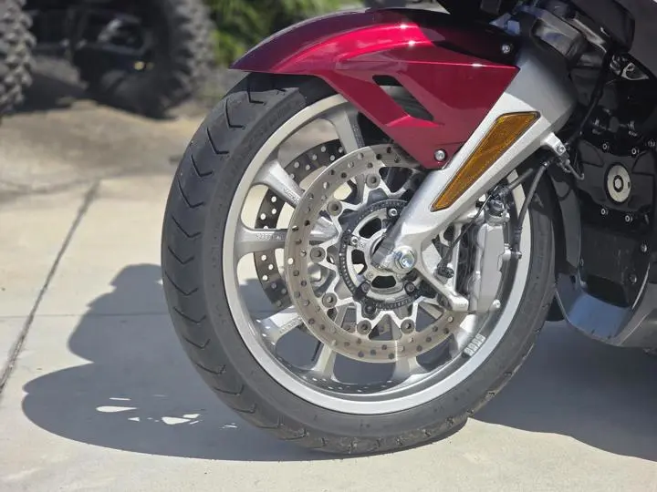 2021 Honda® Gold Wing Tour Automatic Dct Trike - Photo 3