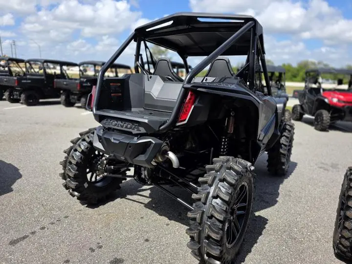 2025 Honda® Talon 1000x - Photo 8