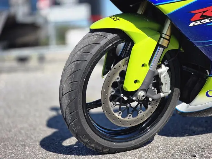 2020 Suzuki Gsx-R750 - Photo 3