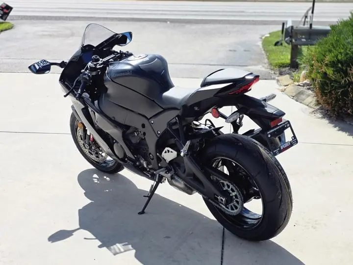 2025 Kawasaki Ninja Zx-10r - Photo 8