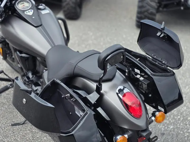 2024 Kawasaki Vulcan 900 Custom - Photo 17