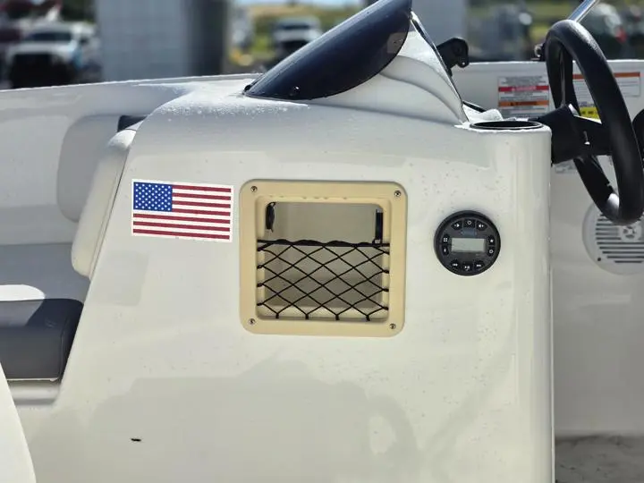 2020 Bayliner Element E16 - Photo 15