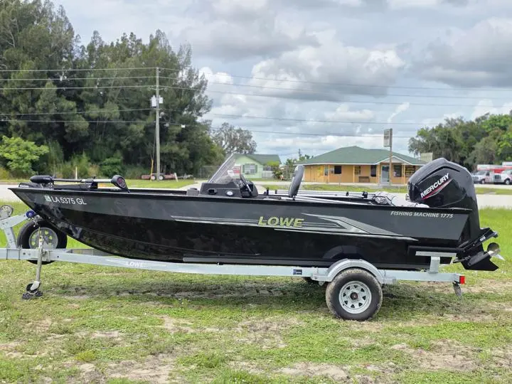 2021 Lowe Boats Fishing Machine 1775 - Photo 3