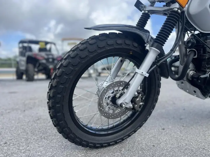 2025 Yamaha Tw200 - Photo 3