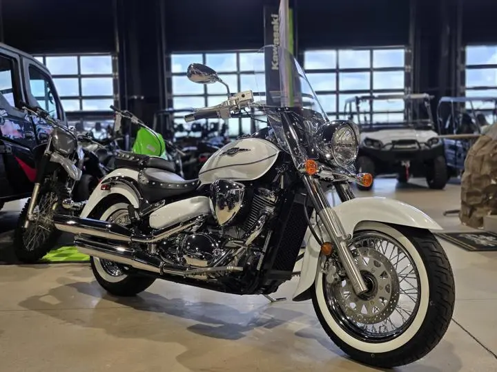 2025 Suzuki Boulevard C50t Special - Photo 15