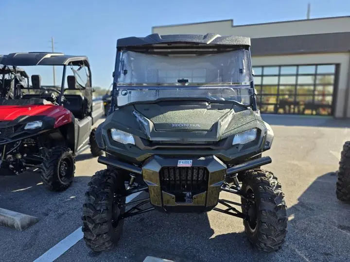2025 Honda® Pioneer 1000-5 Deluxe - Photo 9