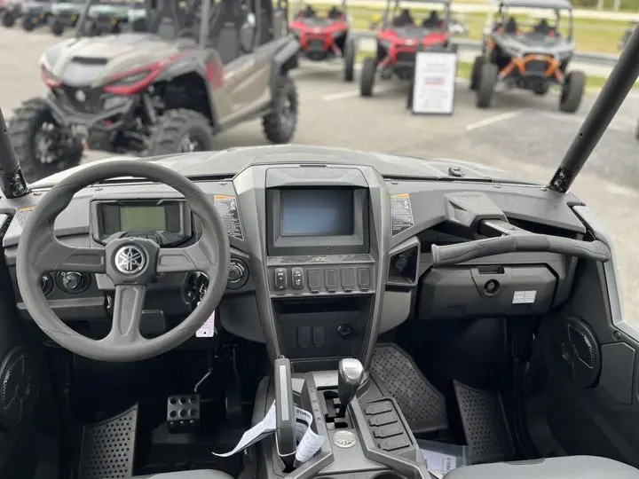 2025 Yamaha Wolverine RMAX4 1000 XT-R - Photo 15