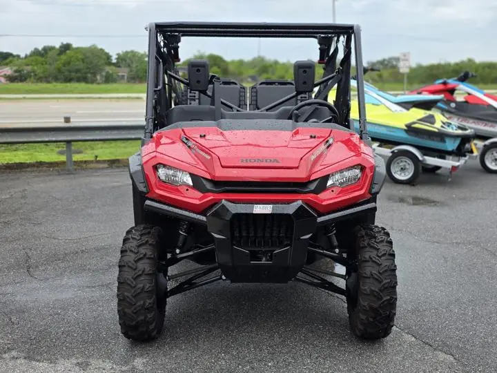 2025 Honda® Pioneer 1000-5 - Photo 11