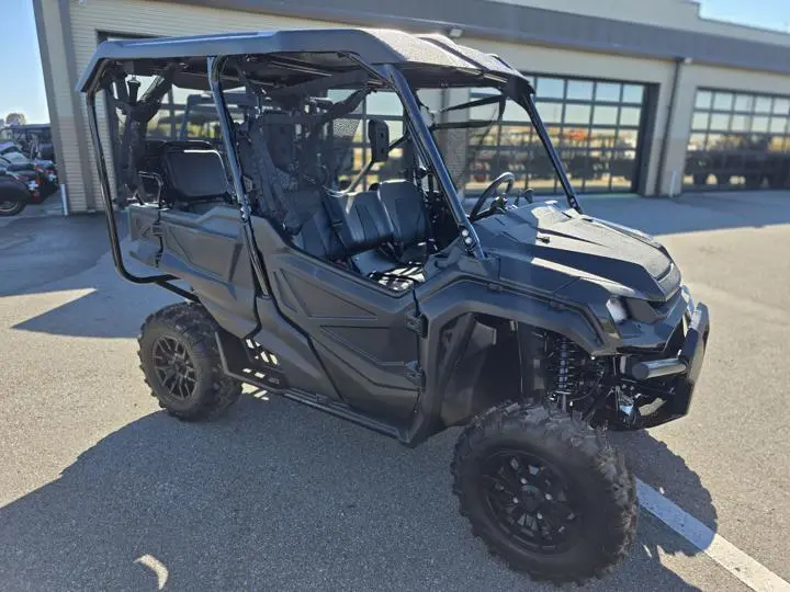 2025 Honda® Pioneer 1000-5 - Photo 11
