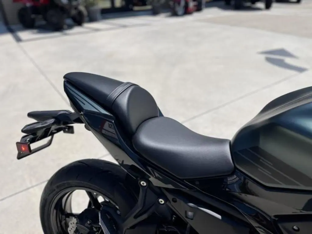 2025 Kawasaki Ninja 650 ABS - Photo 14