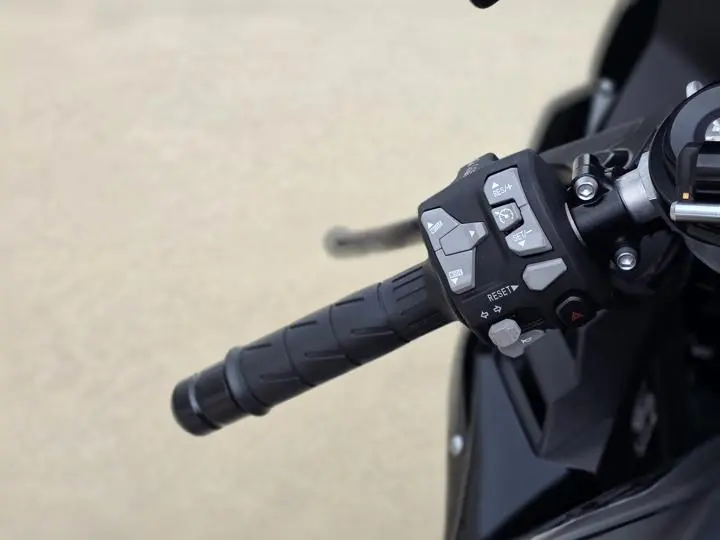 2025 Kawasaki Ninja ZX-10R ABS - Photo 15