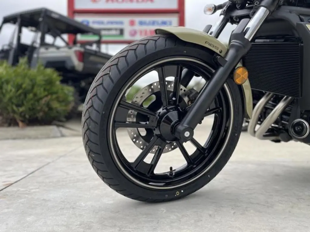 2024 Kawasaki Vulcan S ABS - Photo 3