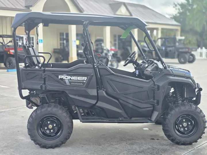 2024 Honda® Pioneer 1000-5 - Photo 9