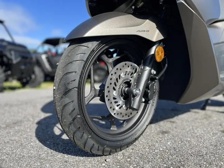 2024 Honda® PCX - Photo 10