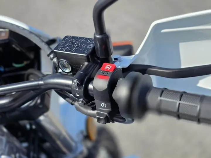 2025 Honda® Xr650l - Photo 17