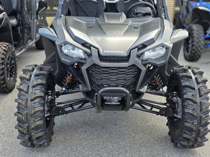 2025 Honda® Talon 1000x - Photo 11