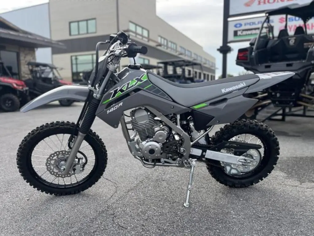 2025 Kawasaki KLX140R - Photo 6