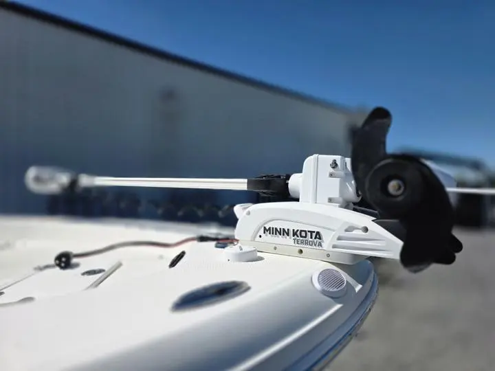 2016 Robalo Cayman 226 - Photo 10