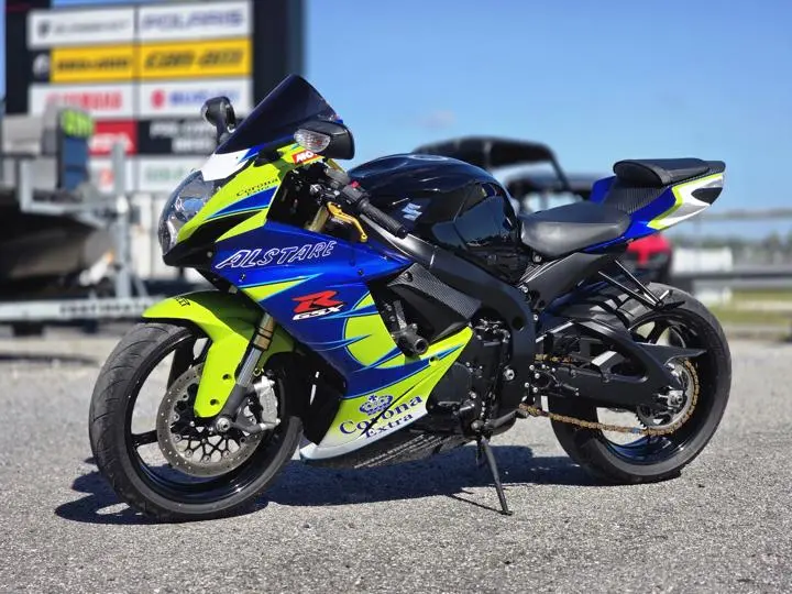 2020 Suzuki Gsx-R750 - Photo 2