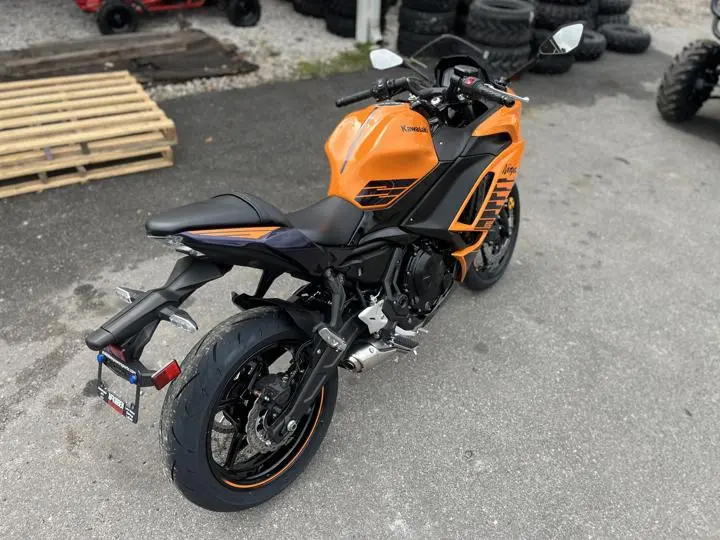 2025 Kawasaki Ninja 650 Abs - Photo 9