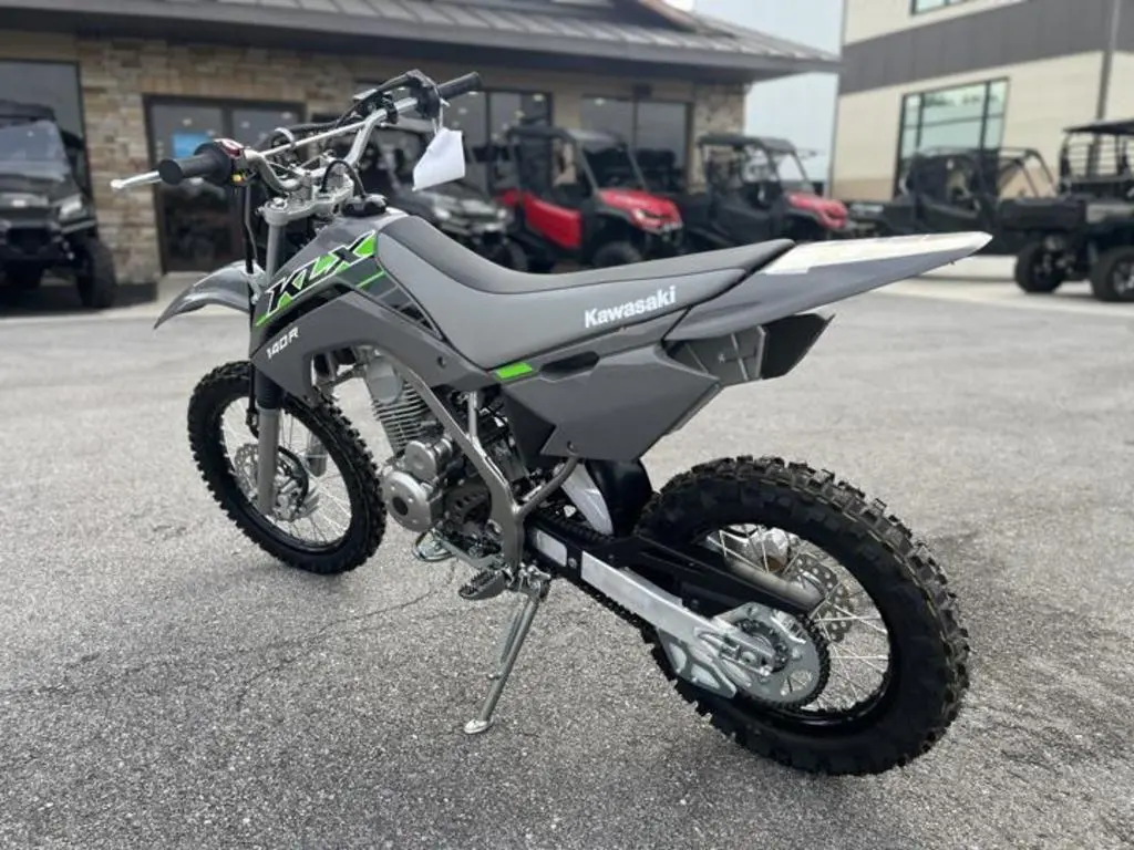2025 Kawasaki KLX140R - Photo 7