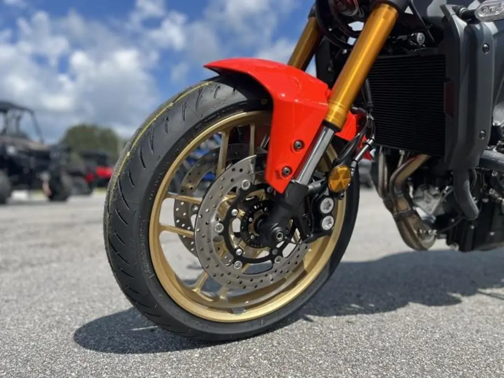 2024 Yamaha XSR900 - Photo 3