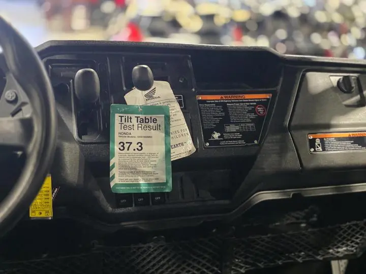 2025 Honda® Pioneer 1000-6 Deluxe Crew - Photo 20