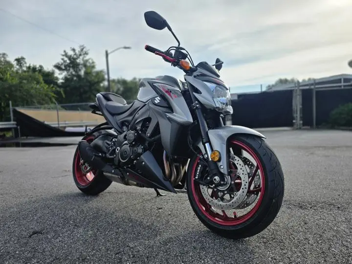 2020 Suzuki GSX-S 1000 - Photo 12
